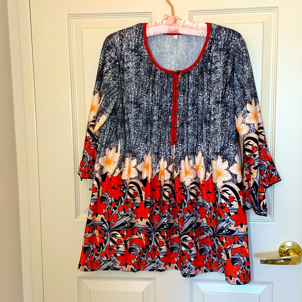Flowery tunic